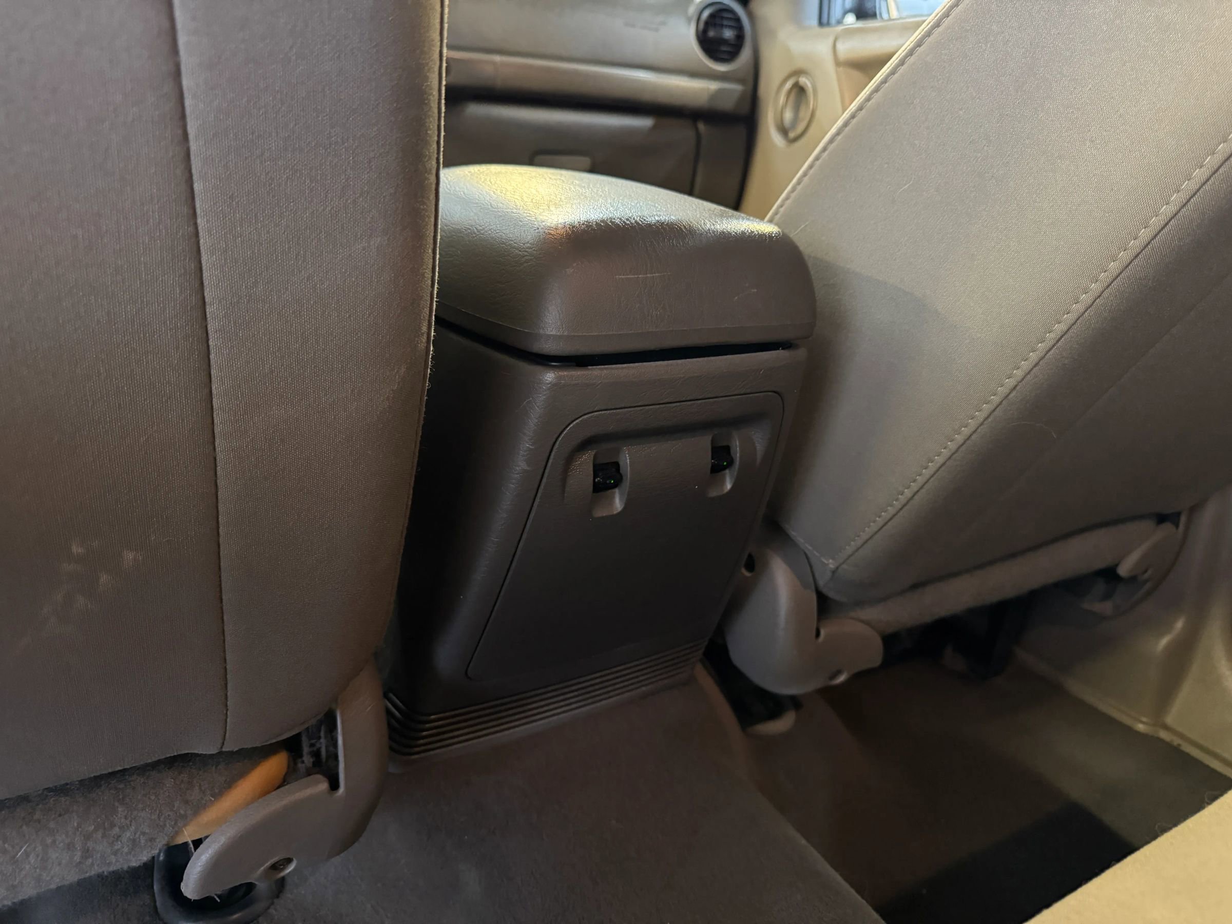 Used 2007 Jeep Liberty Sport AWD/4WD image 22