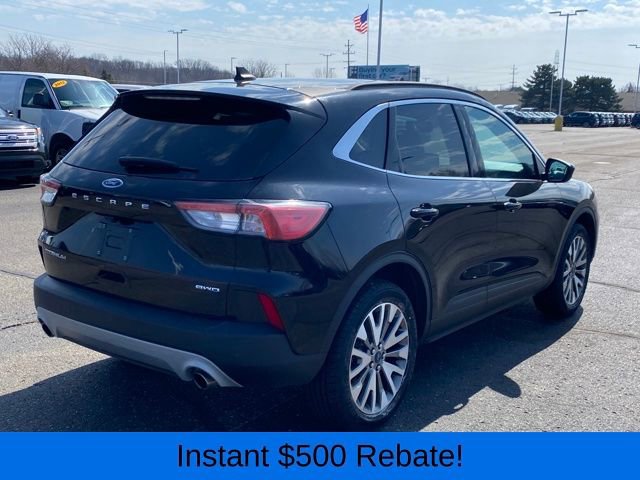 Used 2022 Ford Escape Titanium image 3