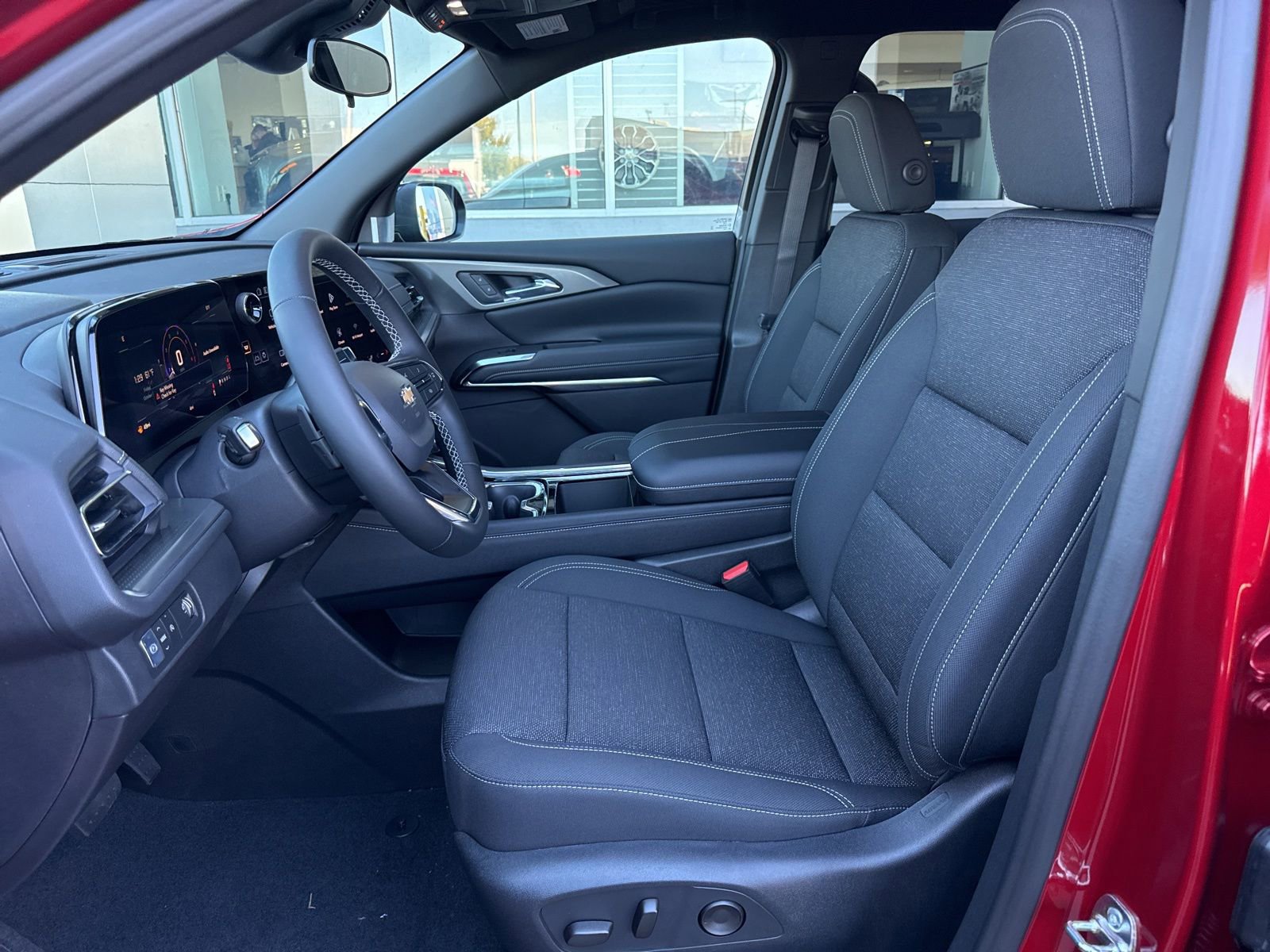 New 2026 Chevrolet Traverse LT w/ LPO, Floor Liner Package FWD image 17