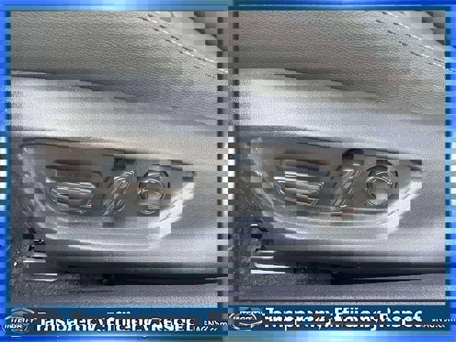 Used 2025 Toyota Camry SE image 18