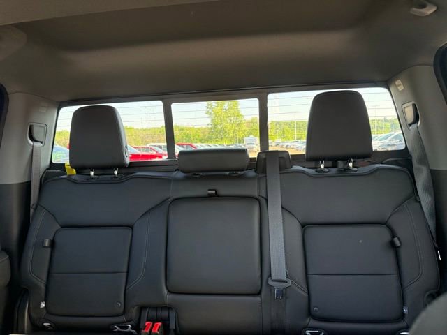 Used 2020 GMC Sierra 2500 SLT w/ SLT Premium Plus Package AWD/4WD image 17
