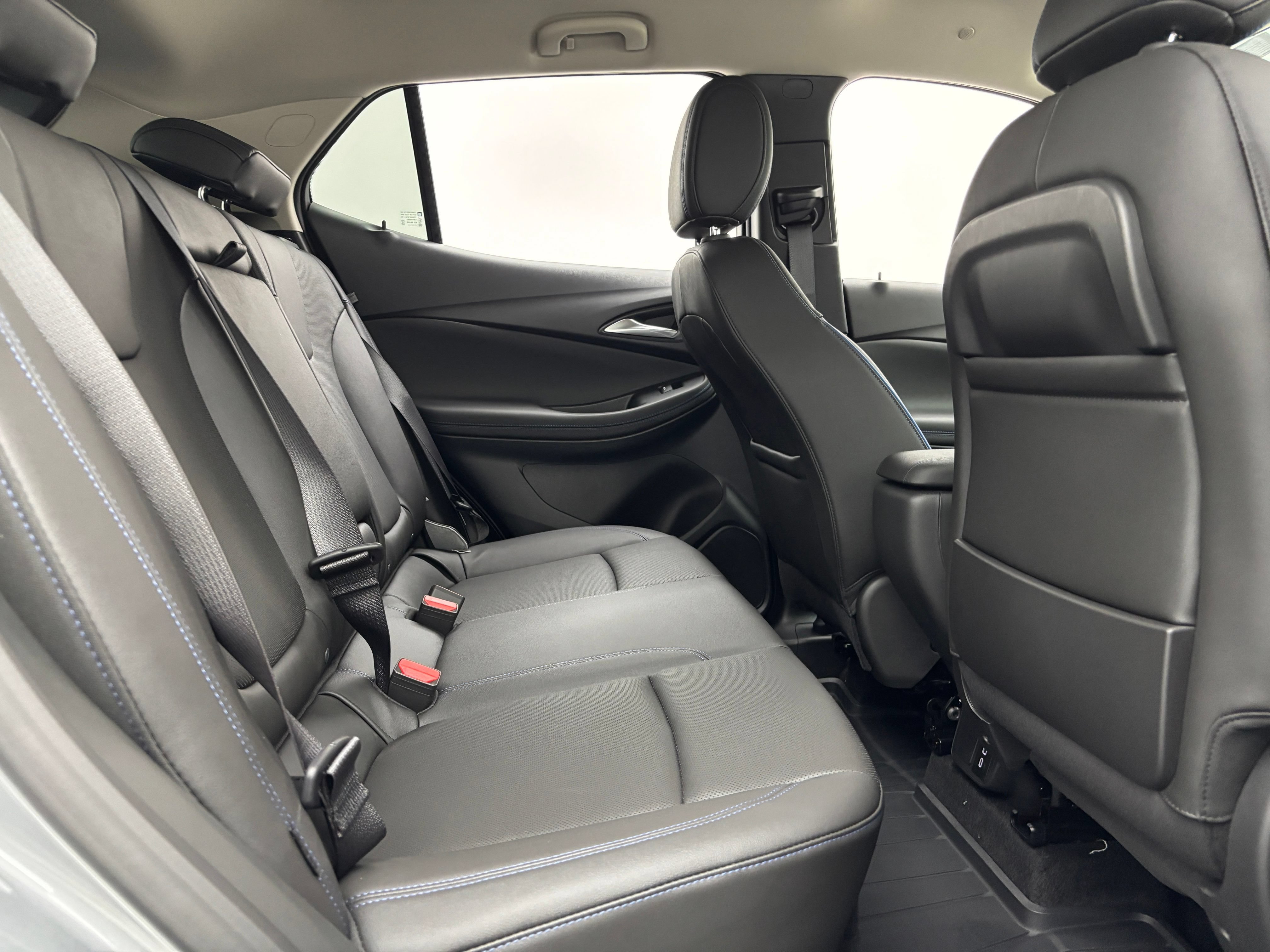 New 2026 Buick Encore GX Sport Touring w/ Comfort Package FWD image 32