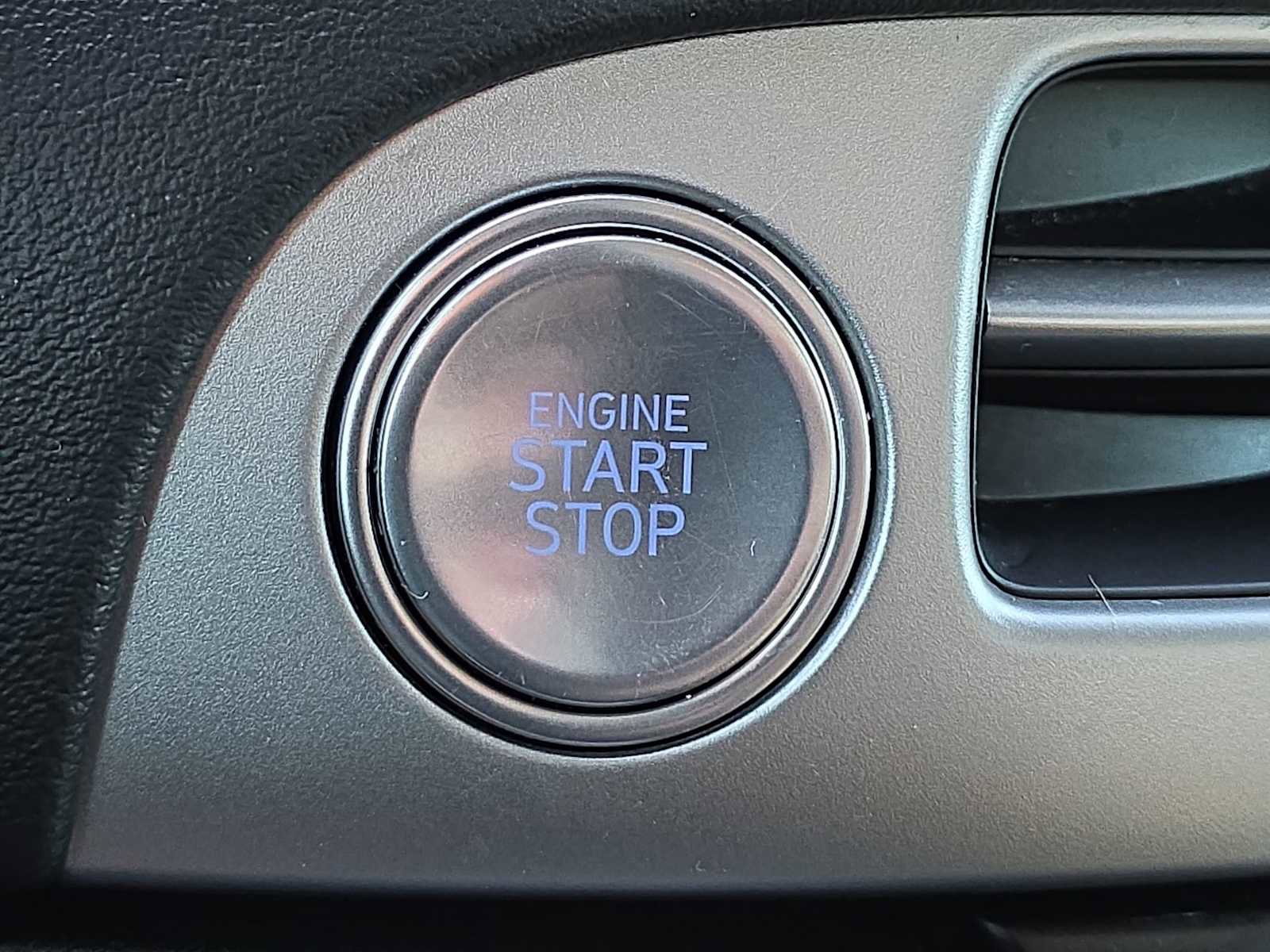 Used 2025 Hyundai Palisade Limited image 24