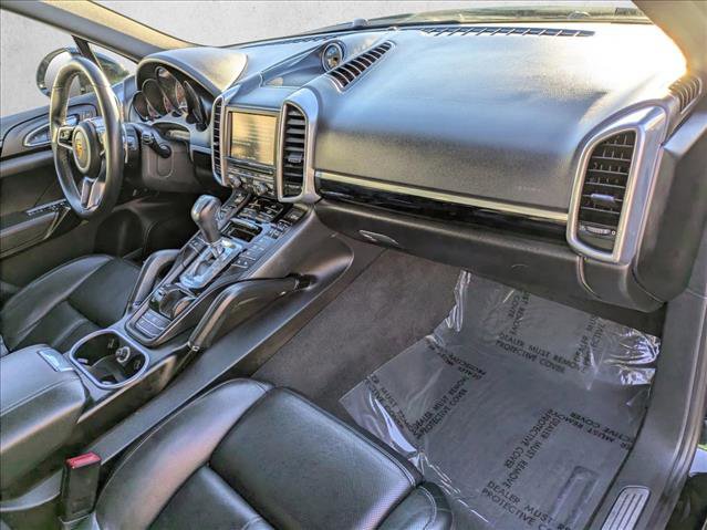 Used 2016 Porsche Cayenne image 19