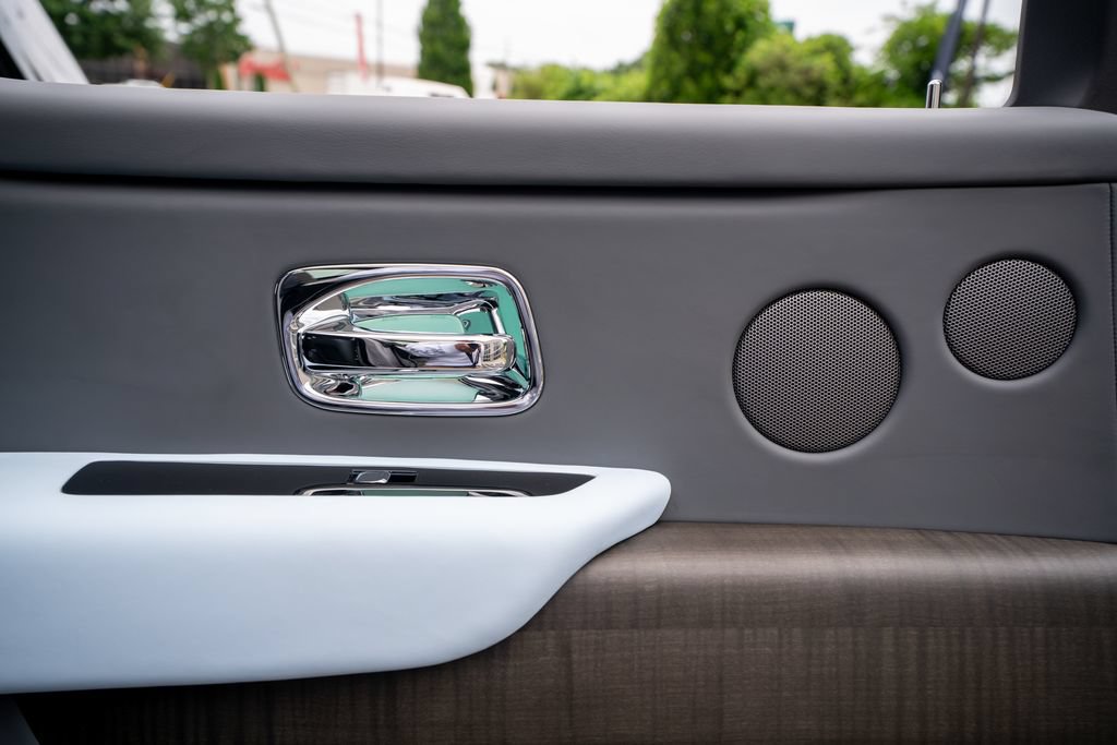 Used 2025 Rolls-Royce Cullinan AWD/4WD image 49