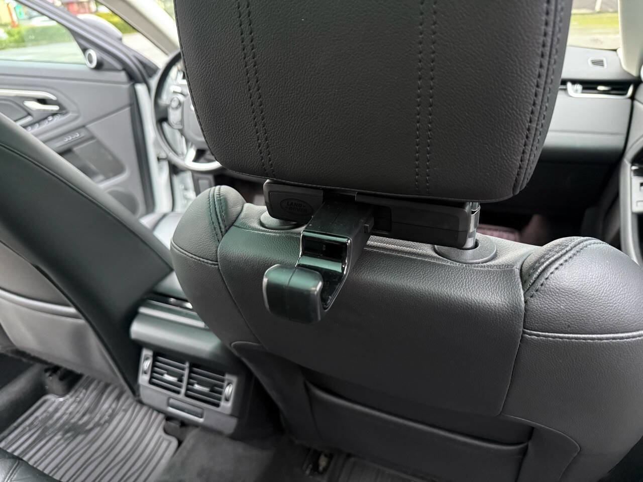 Used 2020 Land Rover Range Rover Evoque S image 52