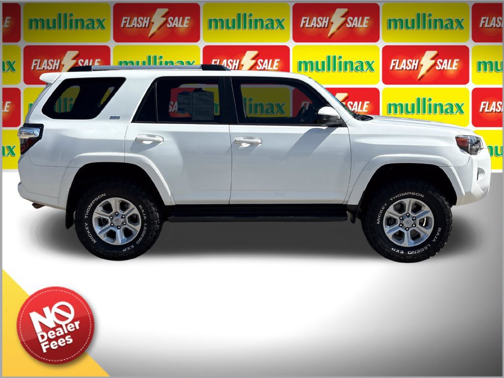Used 2021 Toyota 4Runner SR5 AWD/4WD image 2