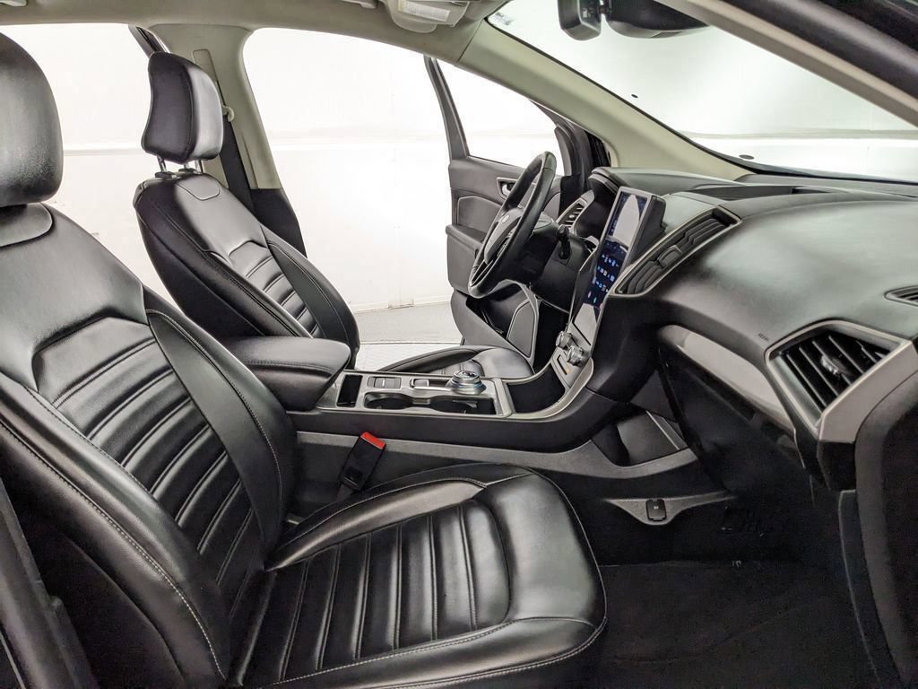 Used 2024 Ford Edge SEL AWD/4WD image 37