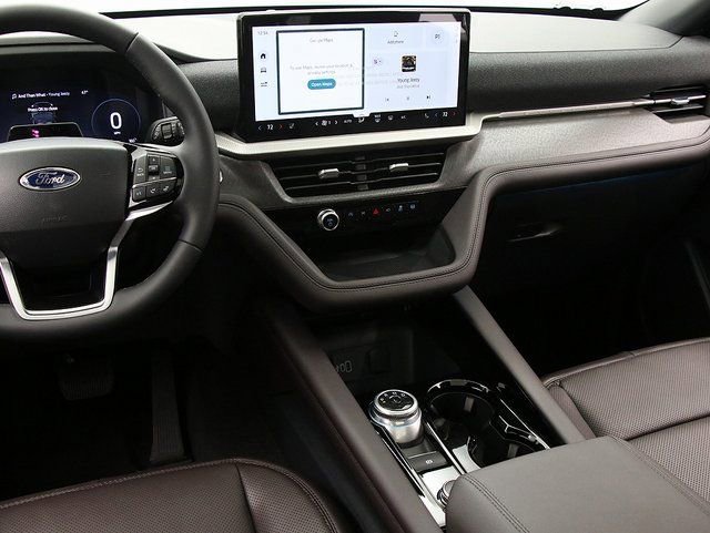 New 2026 Ford Explorer Platinum w/ LUX Leather Package image 16