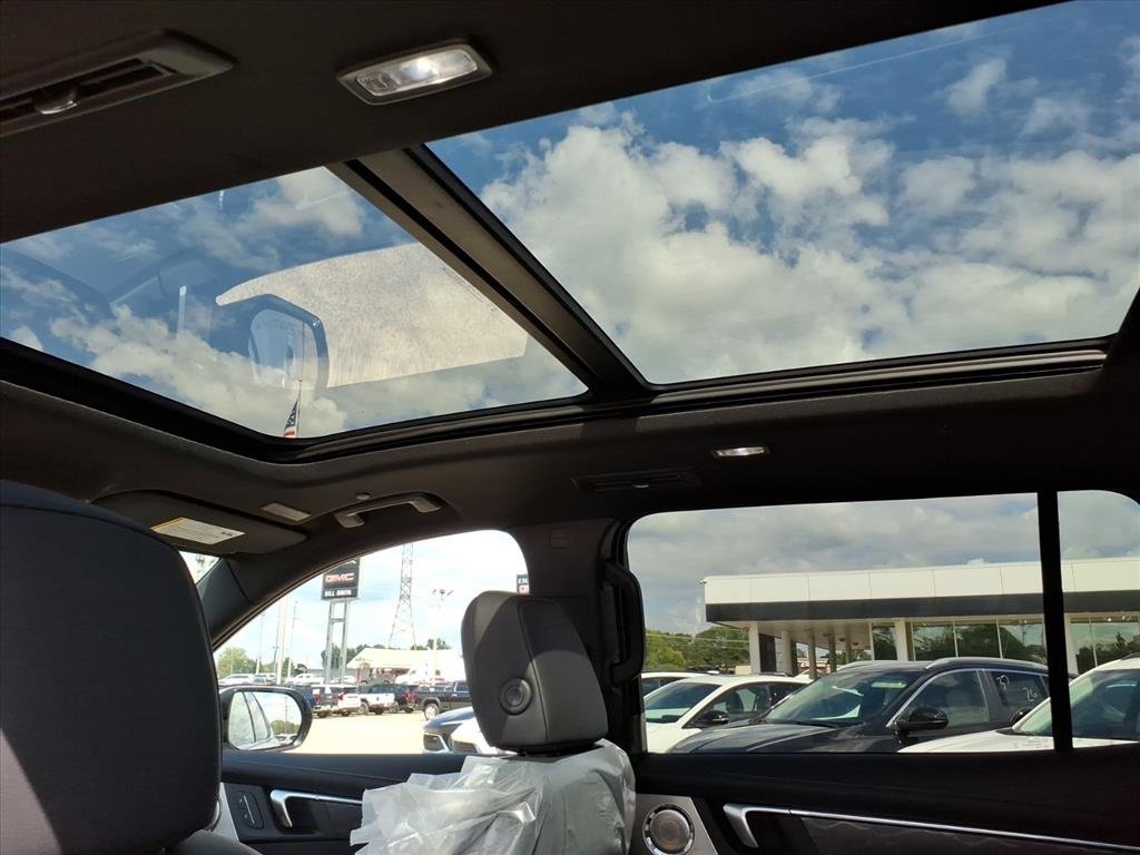 New 2026 Buick Enclave Avenir w/ Super Cruise Package image 16