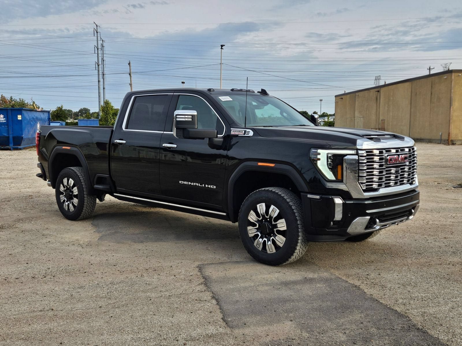 New 2026 GMC Sierra 2500 Denali w/ Denali Reserve Package AWD/4WD image 9