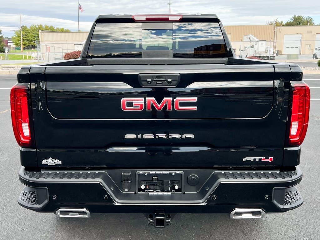 Used 2025 GMC Sierra 1500 AT4 w/ AT4 Preferred Package image 10