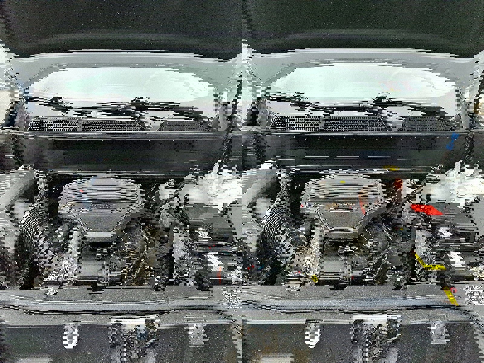 Used 2023 GMC Acadia SLT image 33