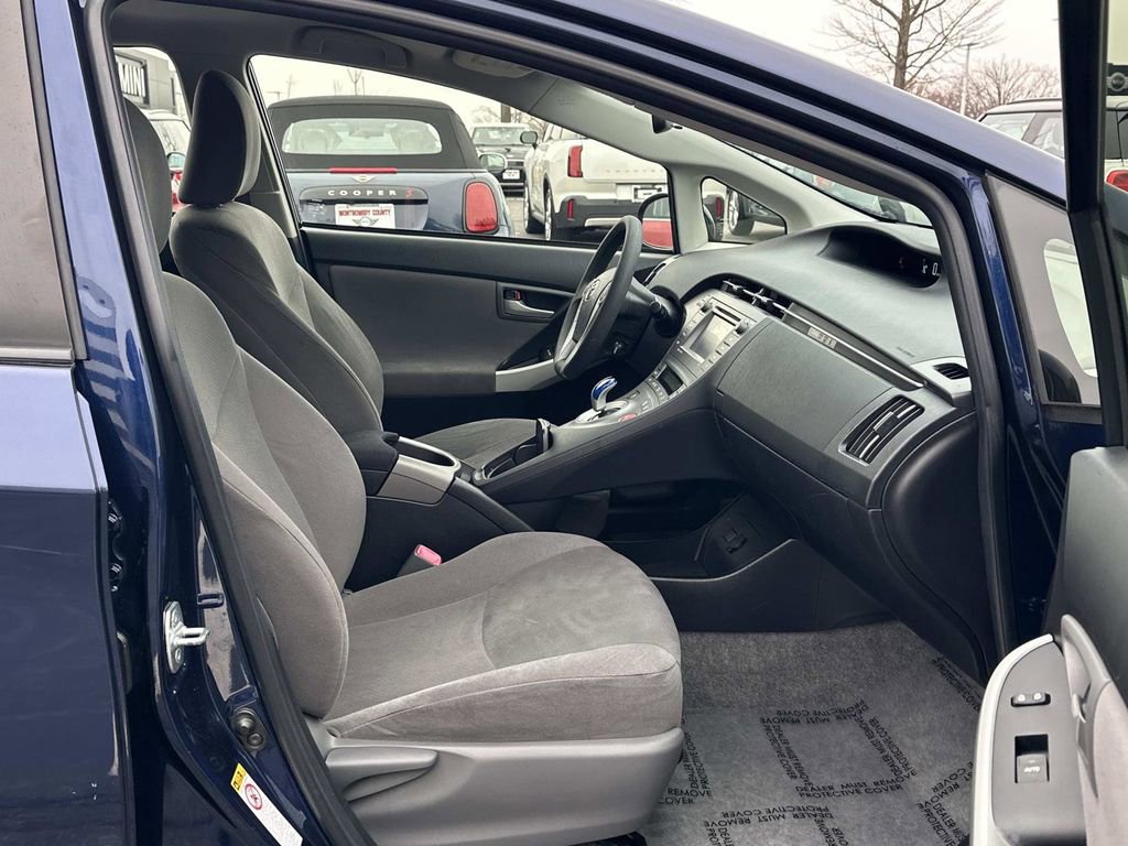 Used 2013 Toyota Prius Three image 28