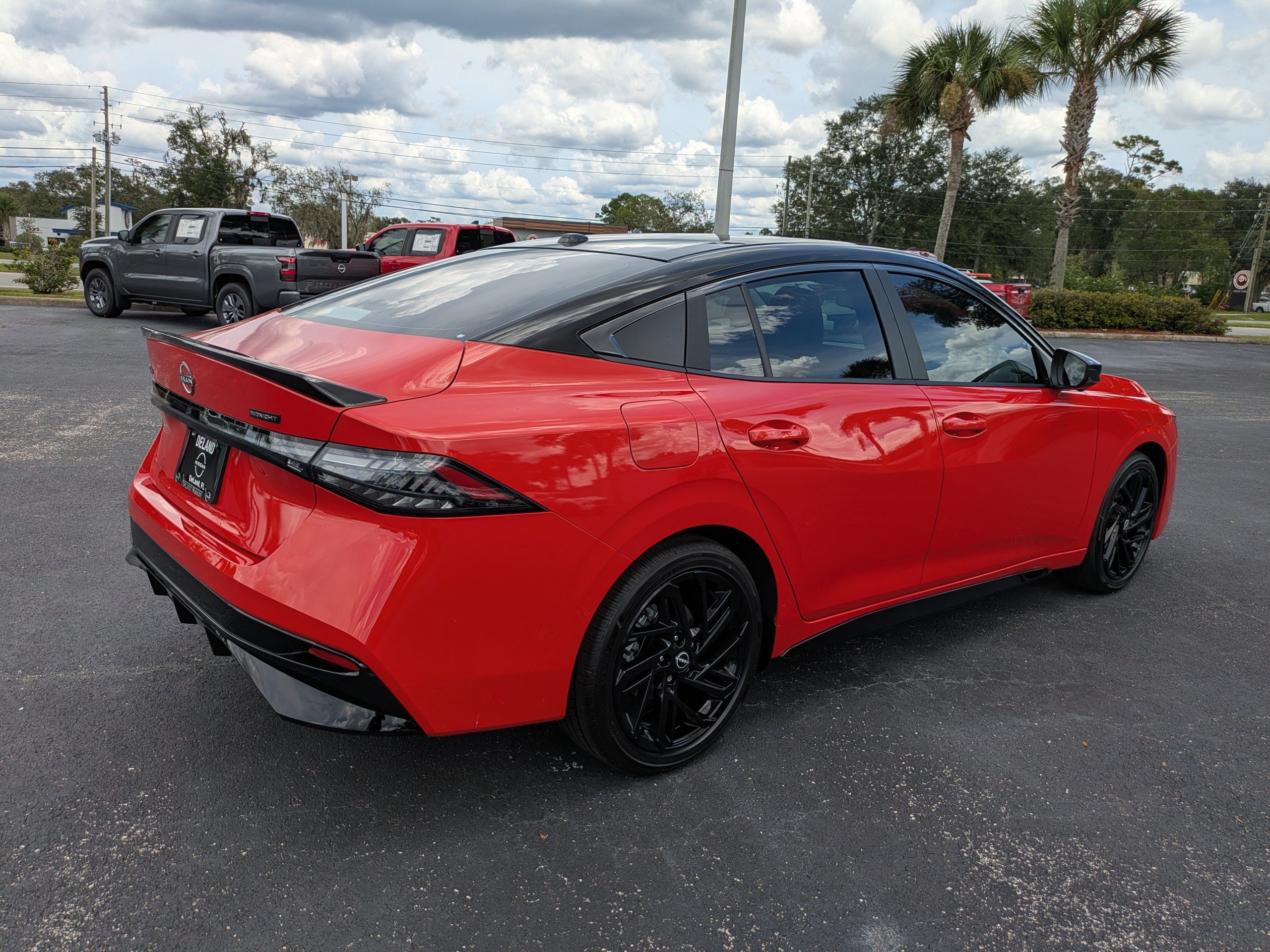 New 2027 Nissan Sentra SR FWD image 4