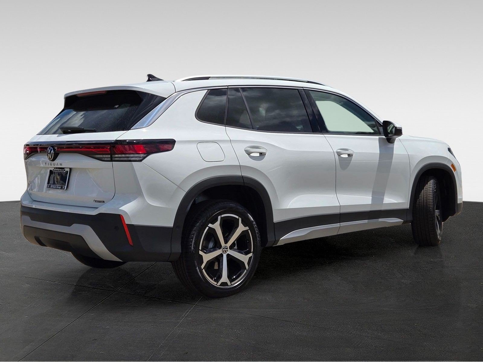 New 2026 Volkswagen Tiguan SE AWD/4WD image 5