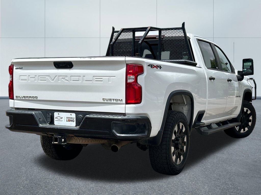 Used 2020 Chevrolet Silverado 2500 Custom w/ Custom Convenience Package AWD/4WD image 2