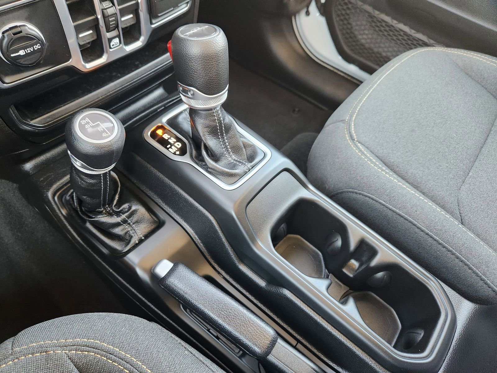 Used 2025 Jeep Gladiator Sport AWD/4WD image 27