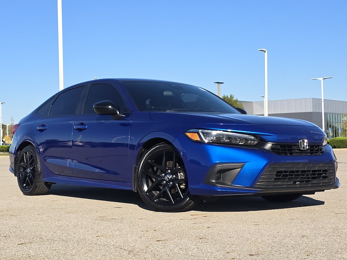 Used 2024 Honda Civic Sport image 2