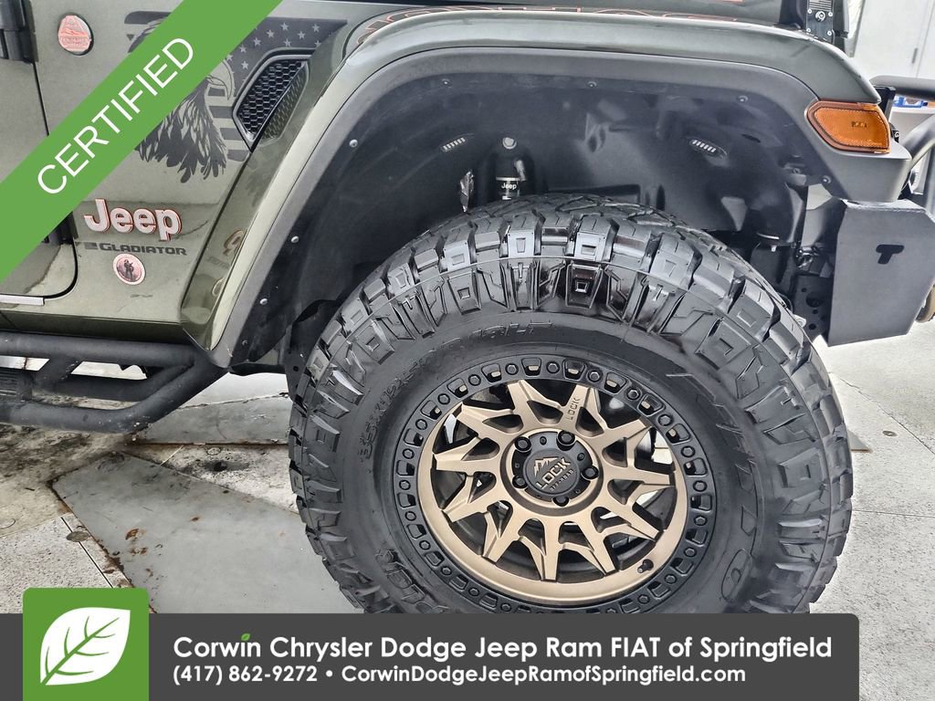 Used 2024 Jeep Gladiator Mojave AWD/4WD image 32