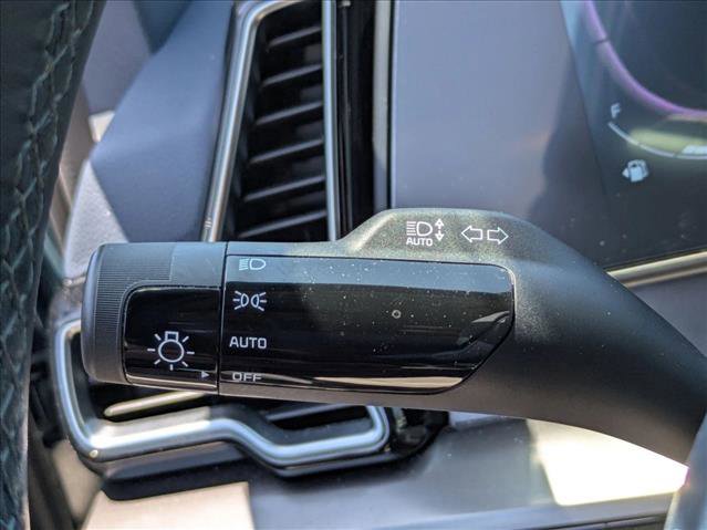 Used 2025 Kia Sportage EX AWD/4WD image 8