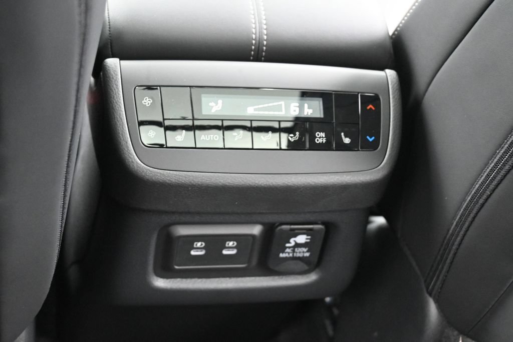 New 2026 Nissan Pathfinder Platinum w/ Accent Package AWD/4WD image 14