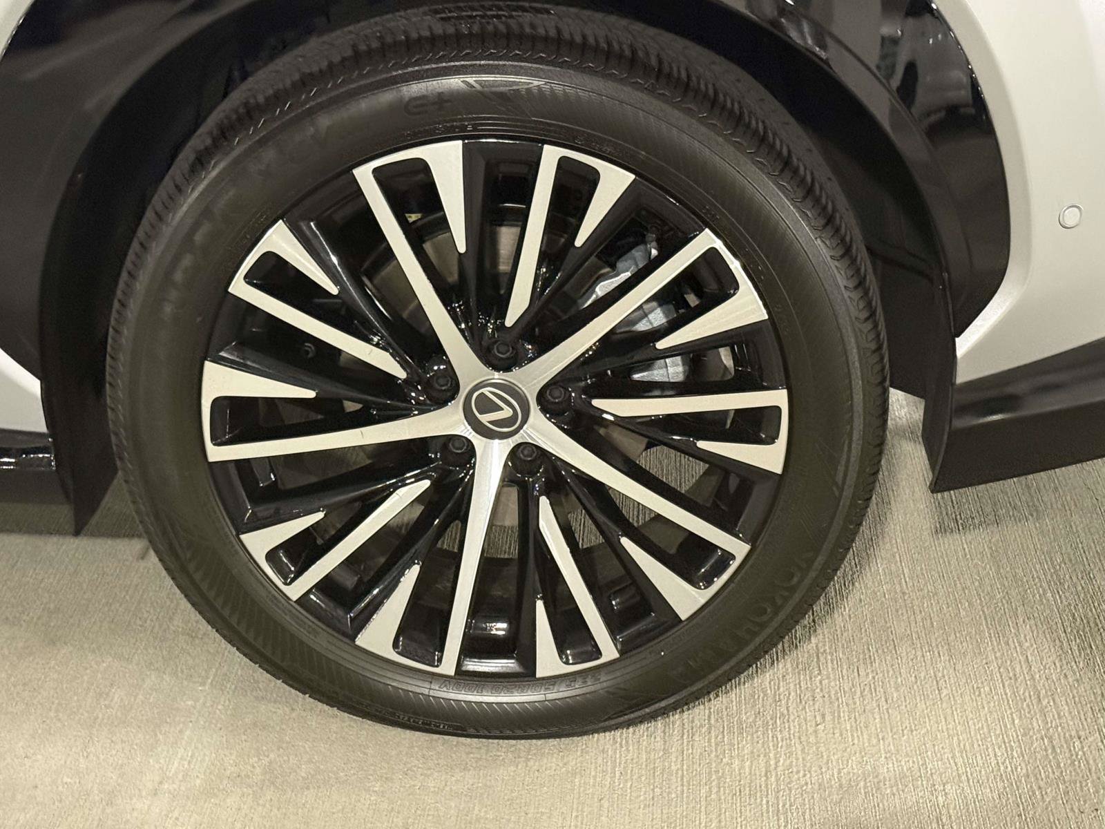 Certified 2026 Lexus RZ 450e AWD w/ Accessory Package (2T) image 13