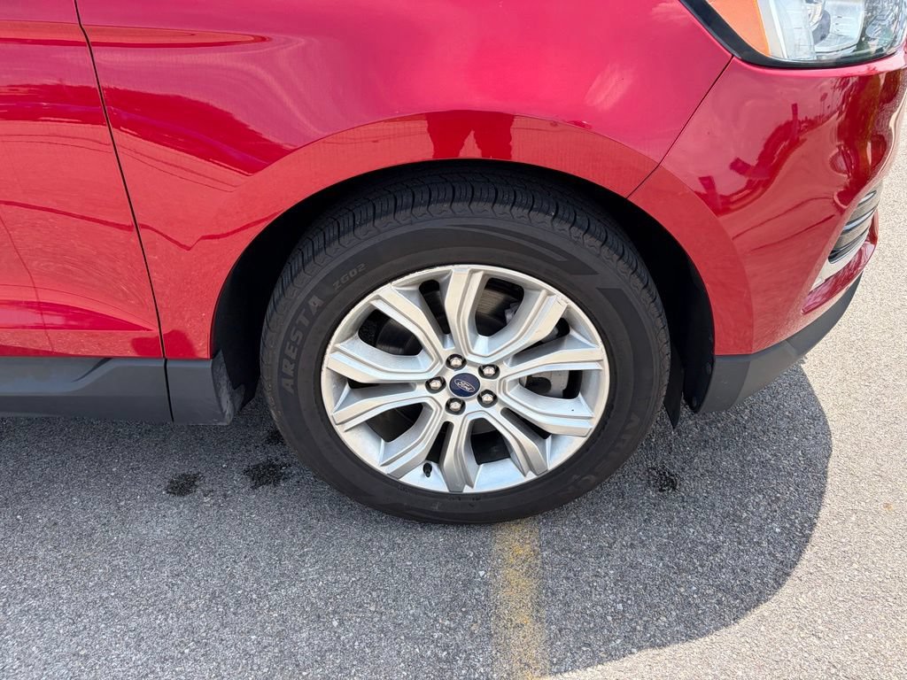 Used 2021 Ford Edge Titanium AWD/4WD image 14