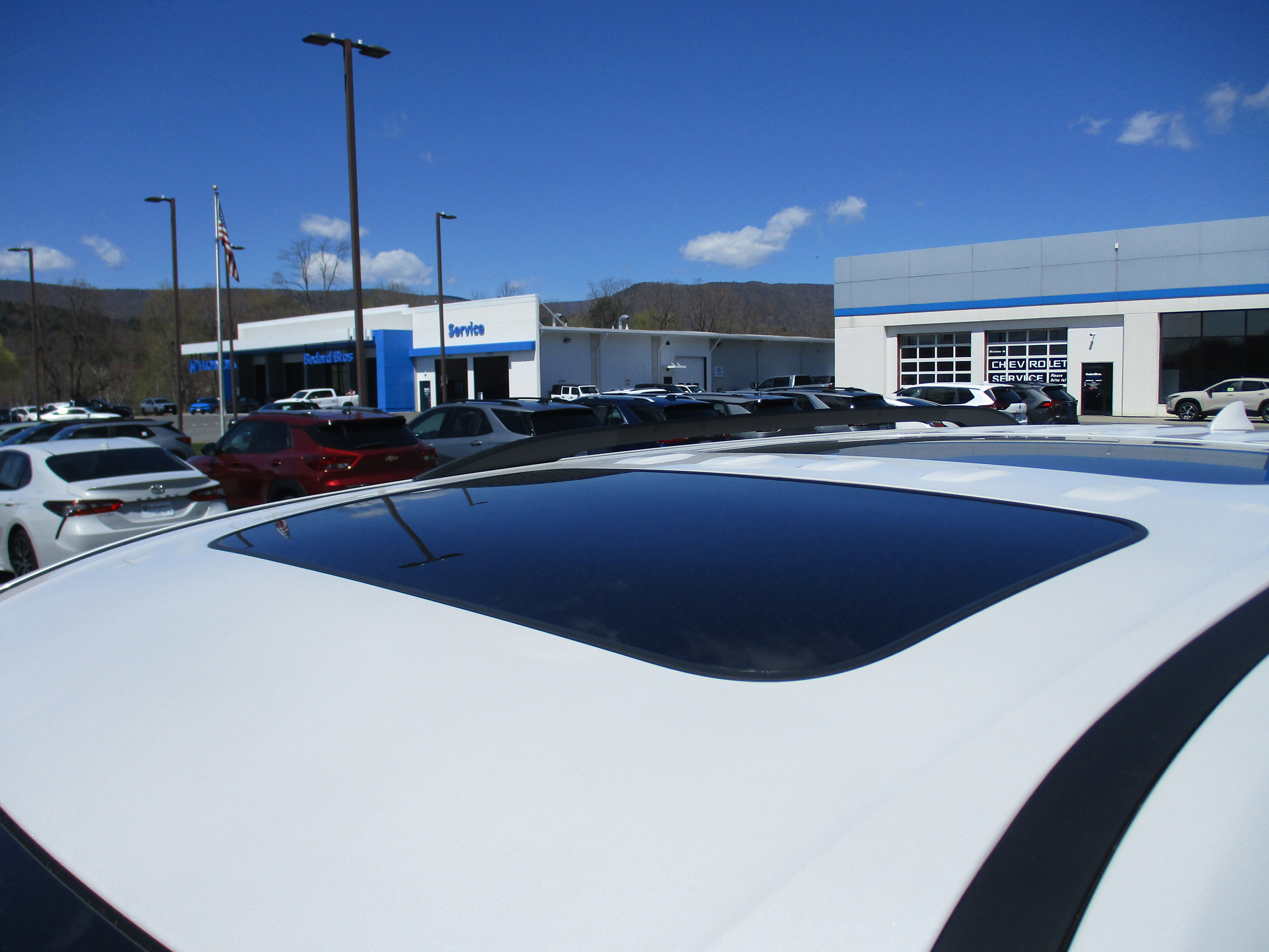 Certified 2023 Chevrolet Traverse RS AWD/4WD image 11