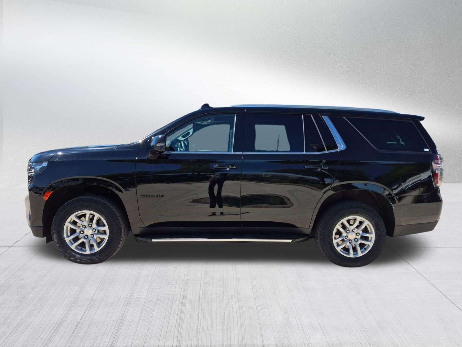 Certified 2023 Chevrolet Tahoe LT w/ Luxury Package AWD/4WD image 3