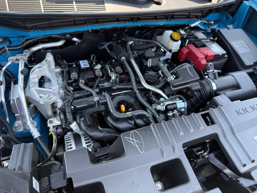 New 2026 Nissan Kicks SR AWD/4WD image 21