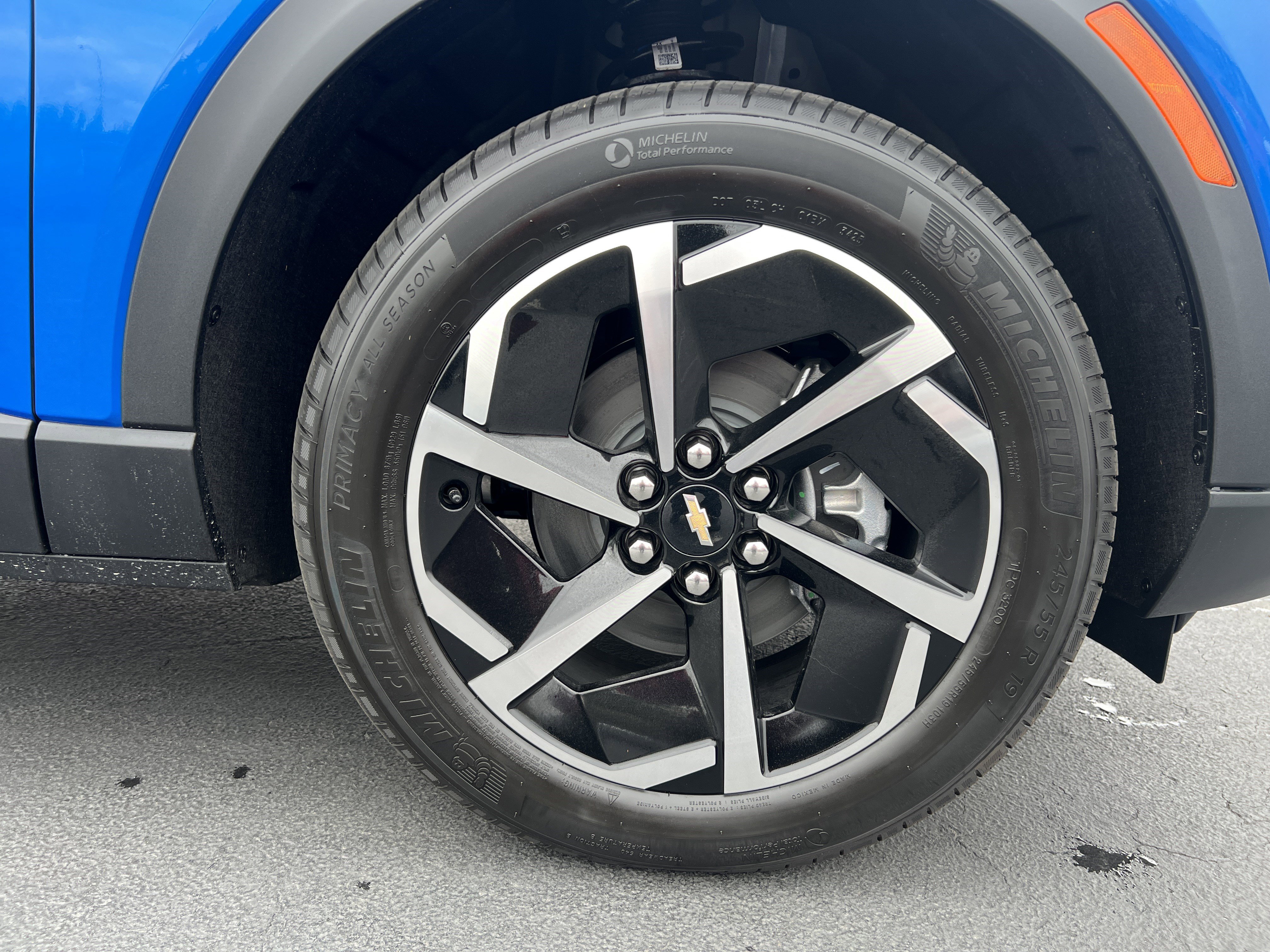 New 2026 Chevrolet Equinox EV LT image 10