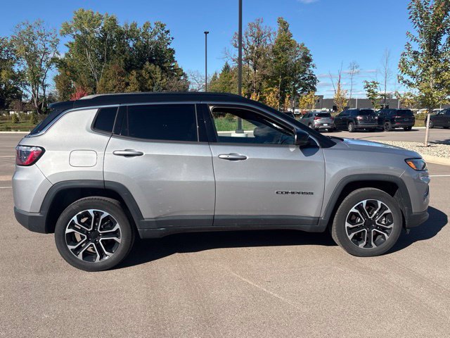Used 2023 Jeep Compass Limited AWD/4WD image 6