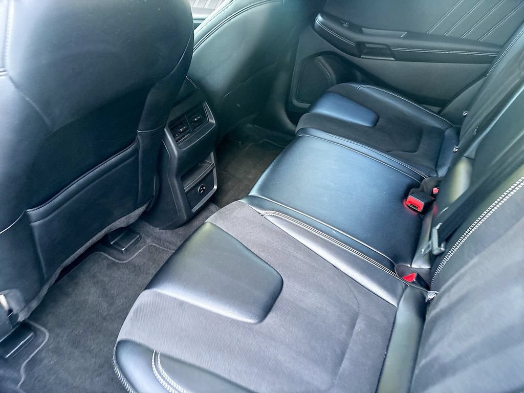 Used 2022 Ford Edge ST AWD/4WD image 24