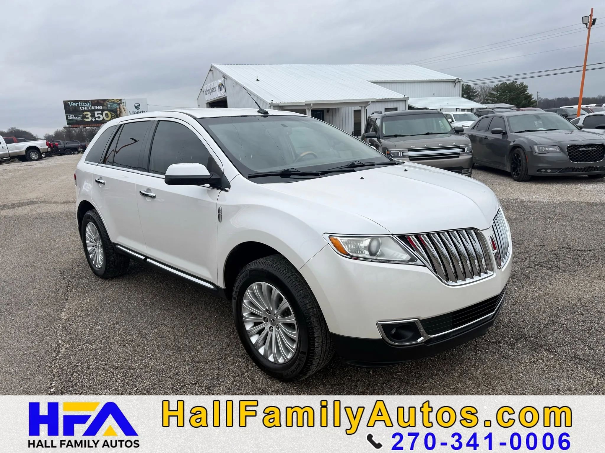Used 2013 Lincoln MKX FWD w/ Wood Pkg image 2