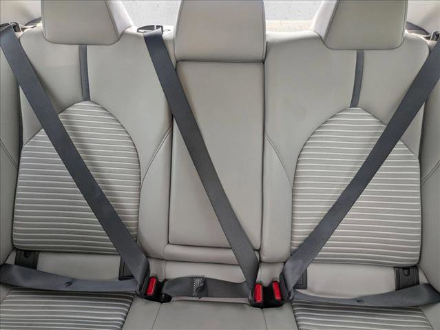 Used 2022 Toyota Camry SE w/ Convenience Package FWD image 13