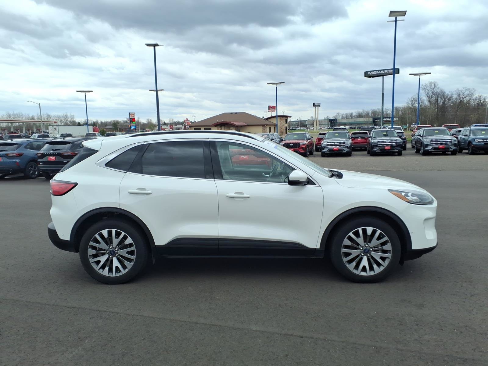 Used 2020 Ford Escape Titanium AWD/4WD image 7