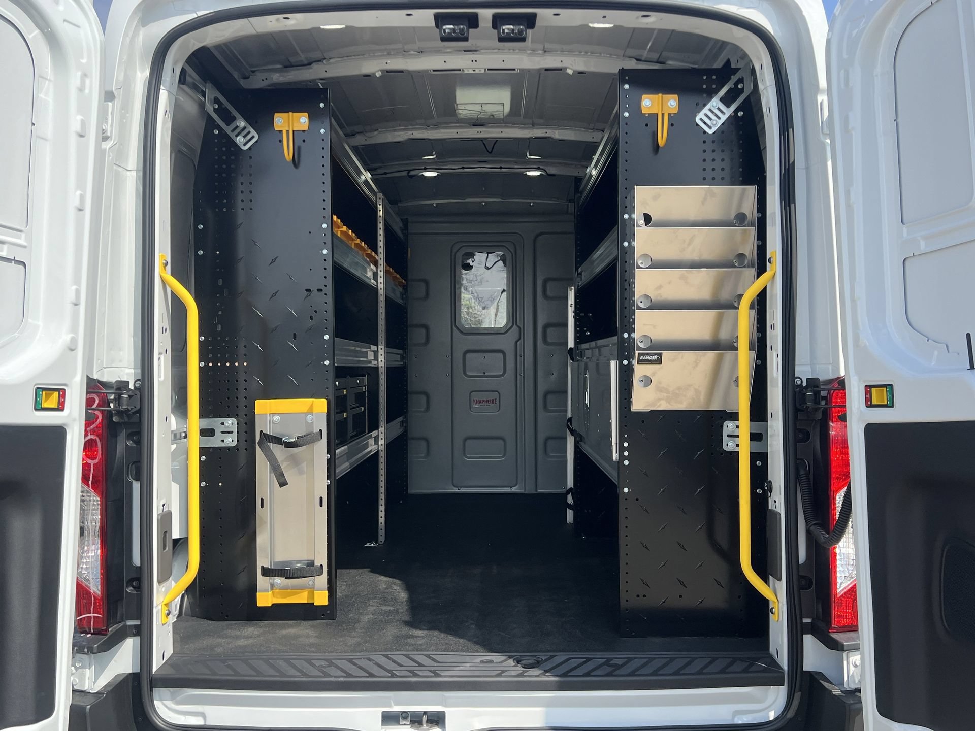 New 2026 Ford Transit 250 148 Medium Roof w/ HVAC Trade Package RWD image 19