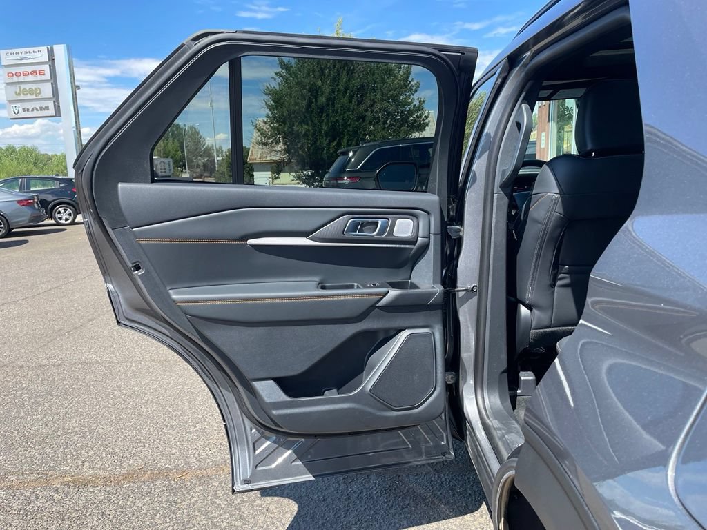Used 2026 Ford Explorer Tremor w/ Tremor Ultimate Package AWD/4WD image 15