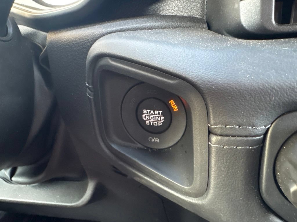 Used 2025 Jeep Gladiator Sport AWD/4WD image 25