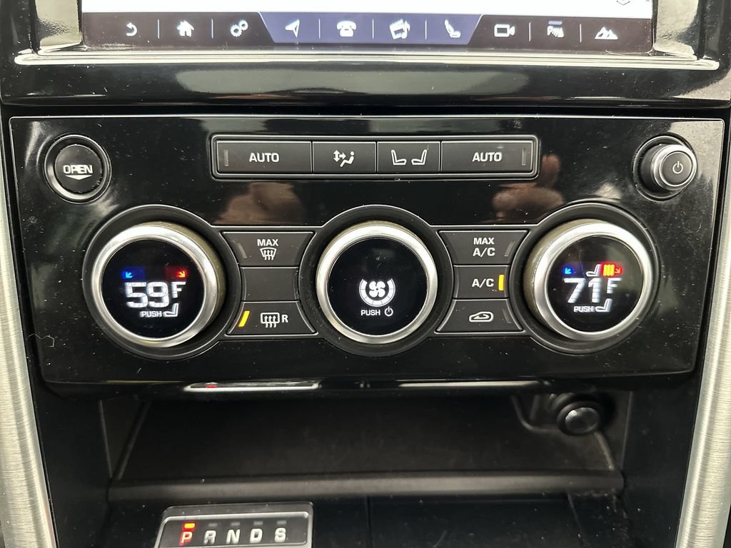 Used 2018 Land Rover Discovery HSE Luxury AWD/4WD image 19