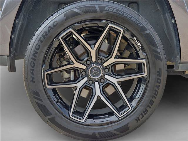 Used 2021 RAM 1500 Laramie w/ Sport Appearance Package AWD/4WD image 23
