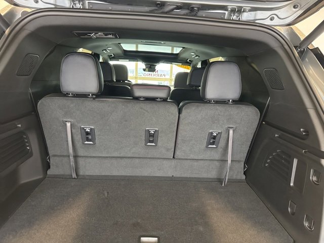 Used 2025 Chevrolet Traverse Z71 image 20