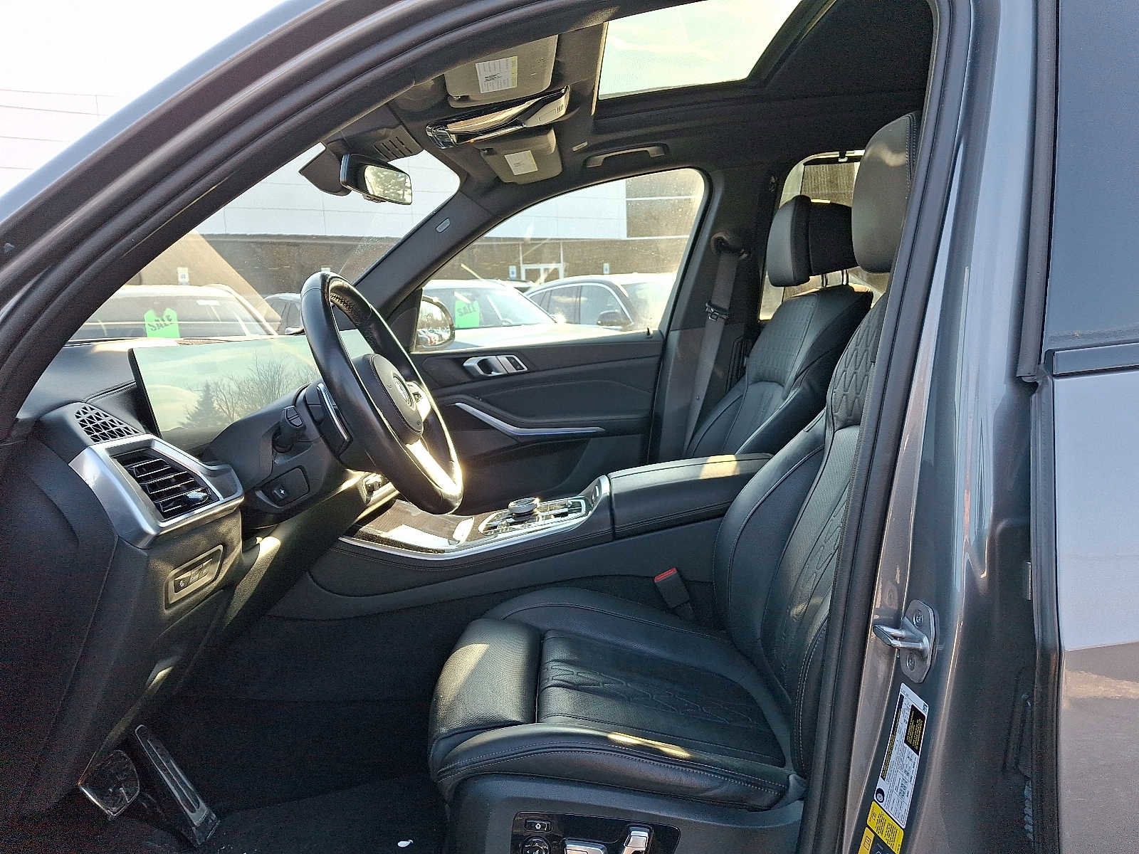 Used 2024 BMW X5 xDrive50e w/ Executive Package image 11