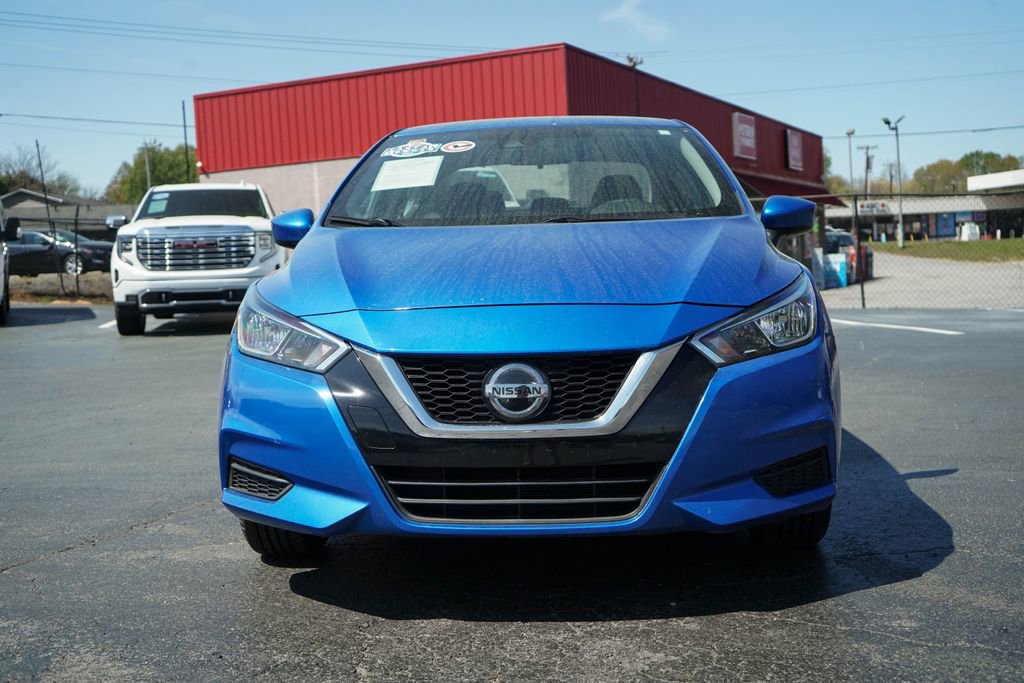 Used 2022 Nissan Versa SV image 9