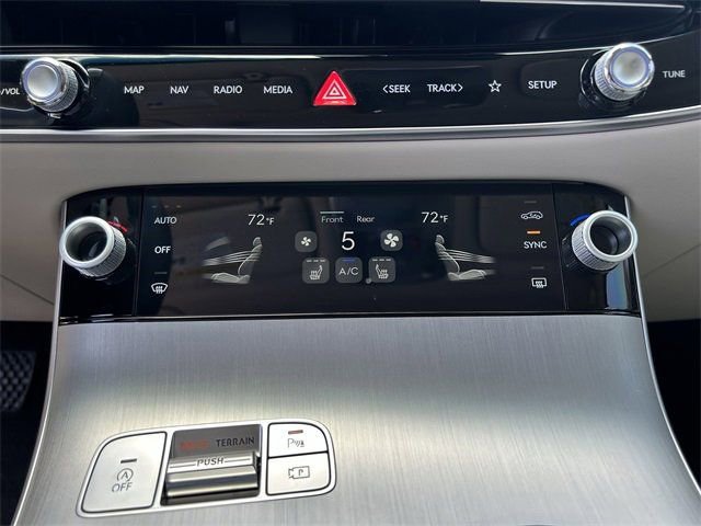 Used 2026 Genesis GV70 2.5T Select image 26