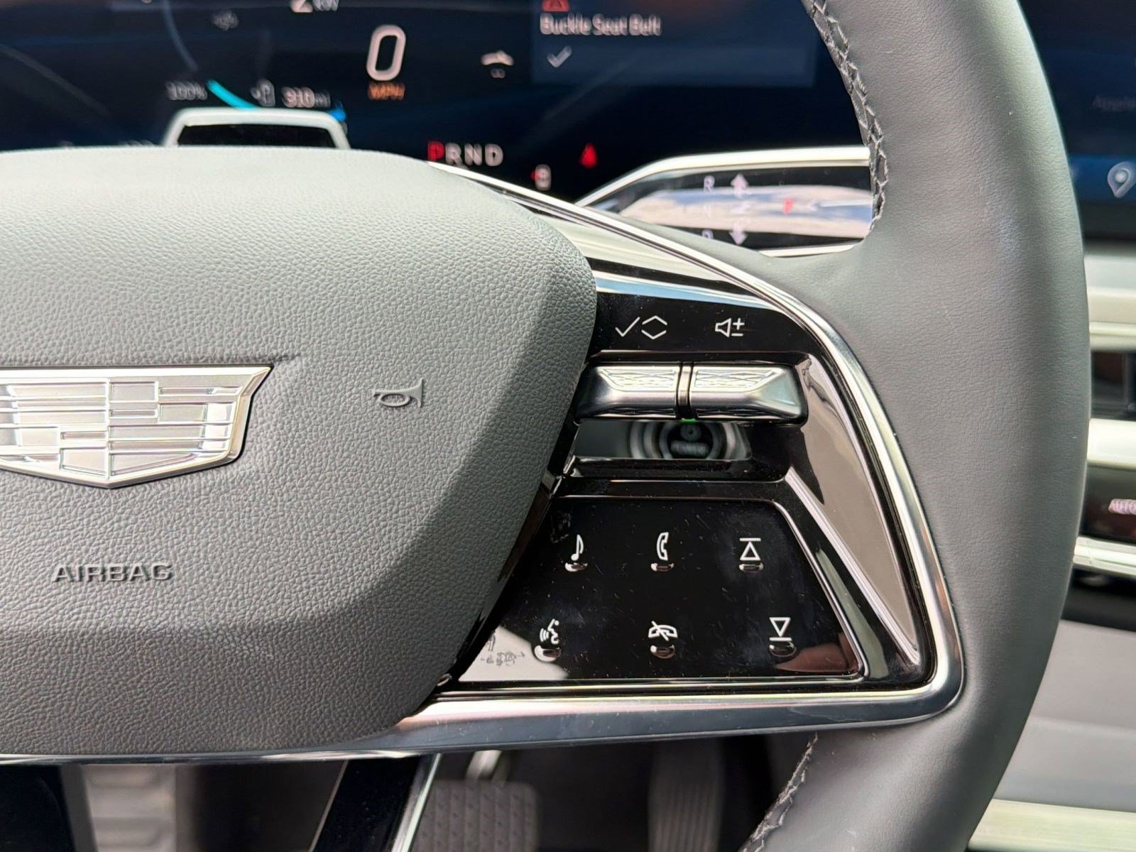 New 2025 Cadillac Lyriq Luxury RWD image 24