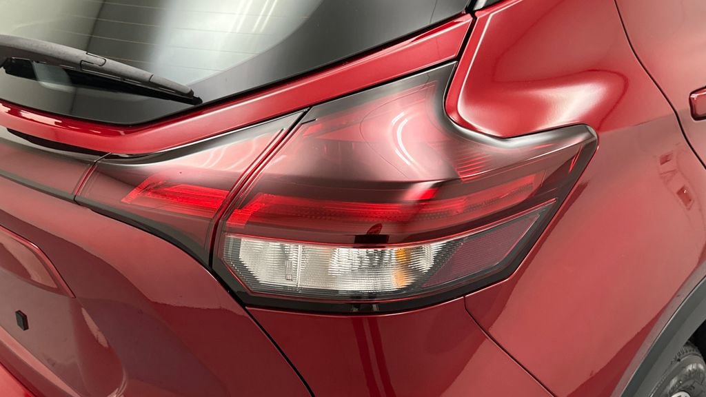 Certified 2024 Nissan Kicks SV FWD image 22