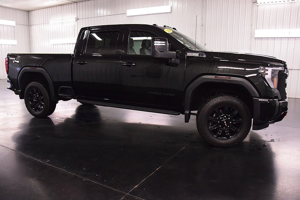 Used 2024 GMC Sierra 2500 AT4 w/ AT4 Preferred Package image 10