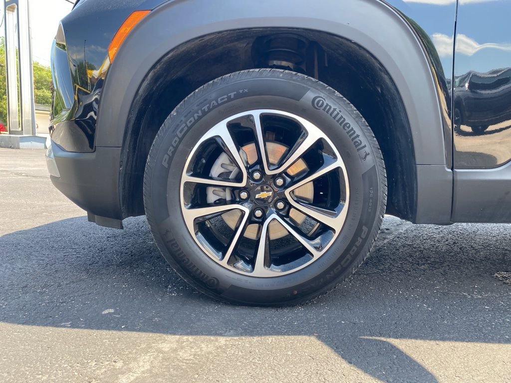 Used 2024 Chevrolet TrailBlazer LT w/ Driver Confidence Package image 14